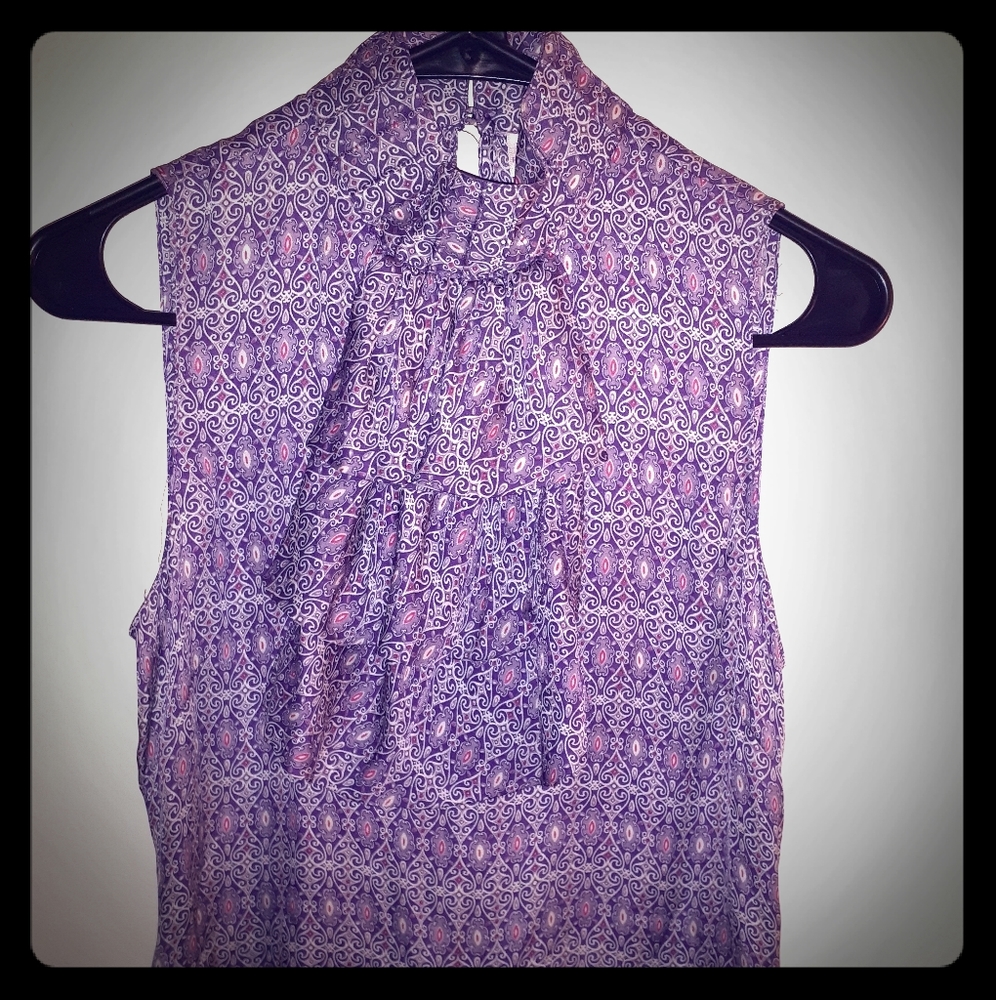NWT Gorgeous Silk Turtle Neck with Ruffle Sz S